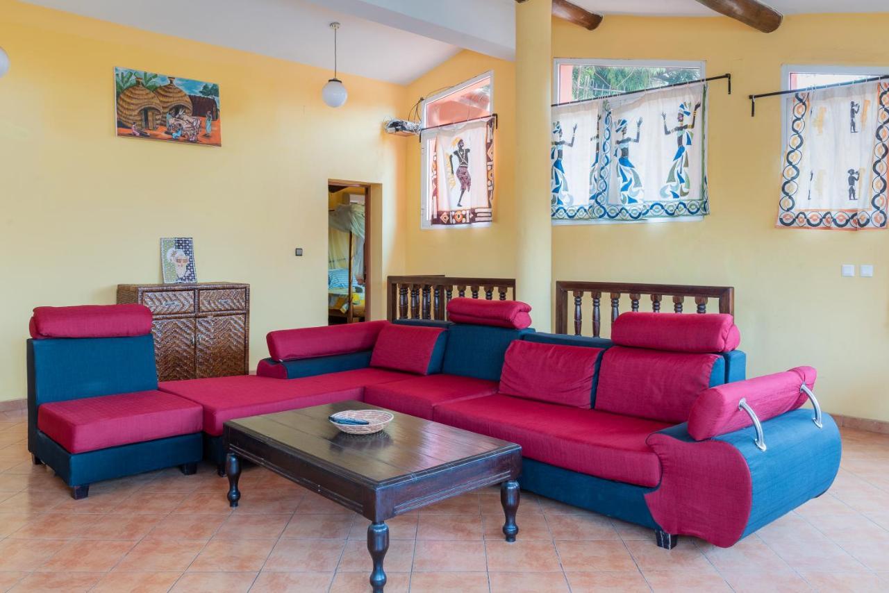 Aparthotel Jardin Tropical Bujumbura Bagian luar foto