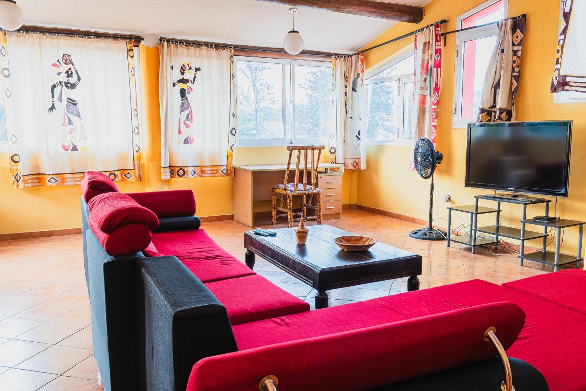 Aparthotel Jardin Tropical Bujumbura Bagian luar foto